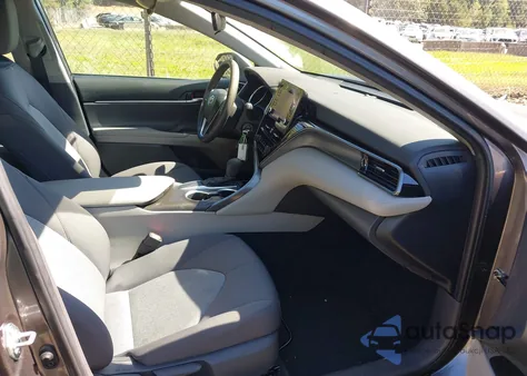 2021 Toyota Camry Le из США, поврежденный, VIN 4T1C11AKXMU560148